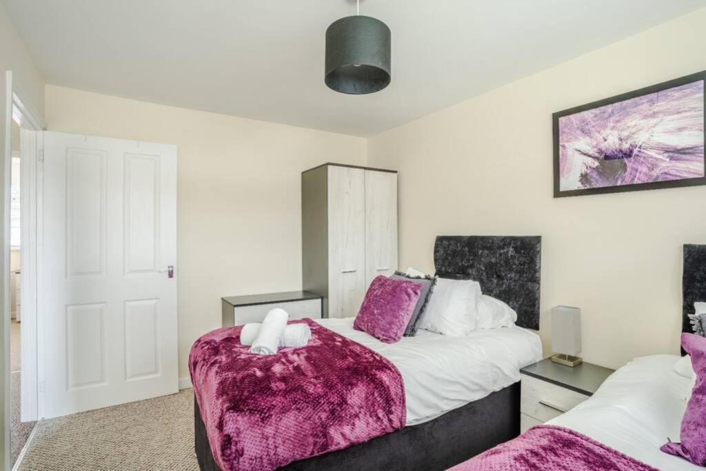 Off Road Parking, Smart Tv In Each Room! Swansea Eksteriør billede