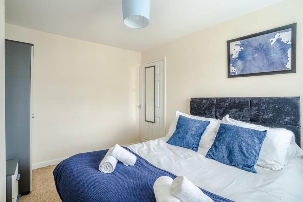 Off Road Parking, Smart Tv In Each Room! Swansea Eksteriør billede